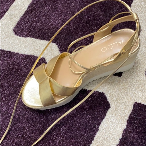 Platform lace up sandal - Picture 5 of 6